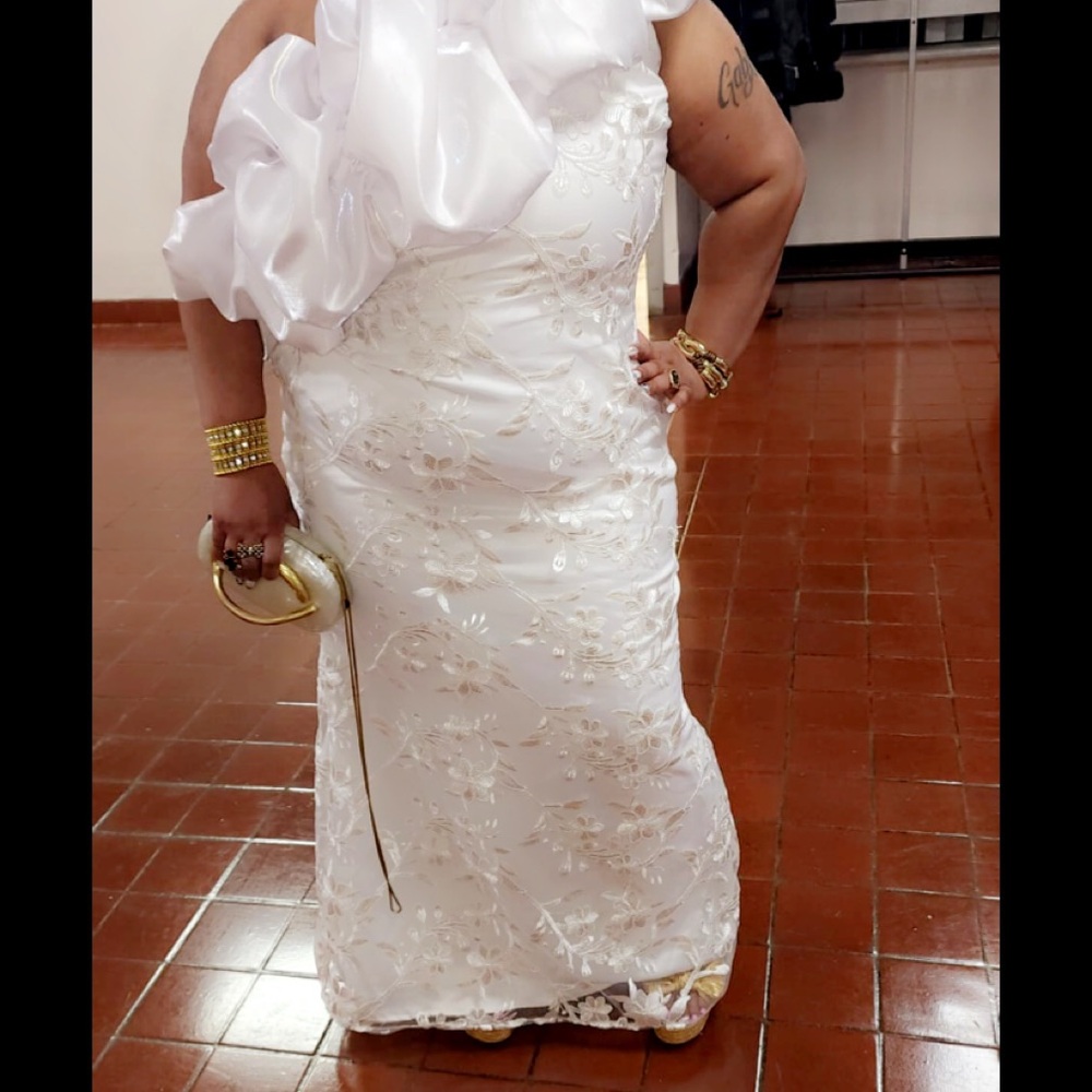 Elegant White Floral Gown with Gold Accents